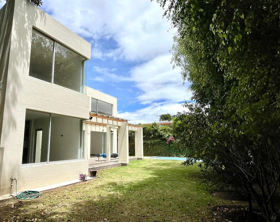 Haus in Quito, Provinz Pichincha, Ecuador 2 - 18741912