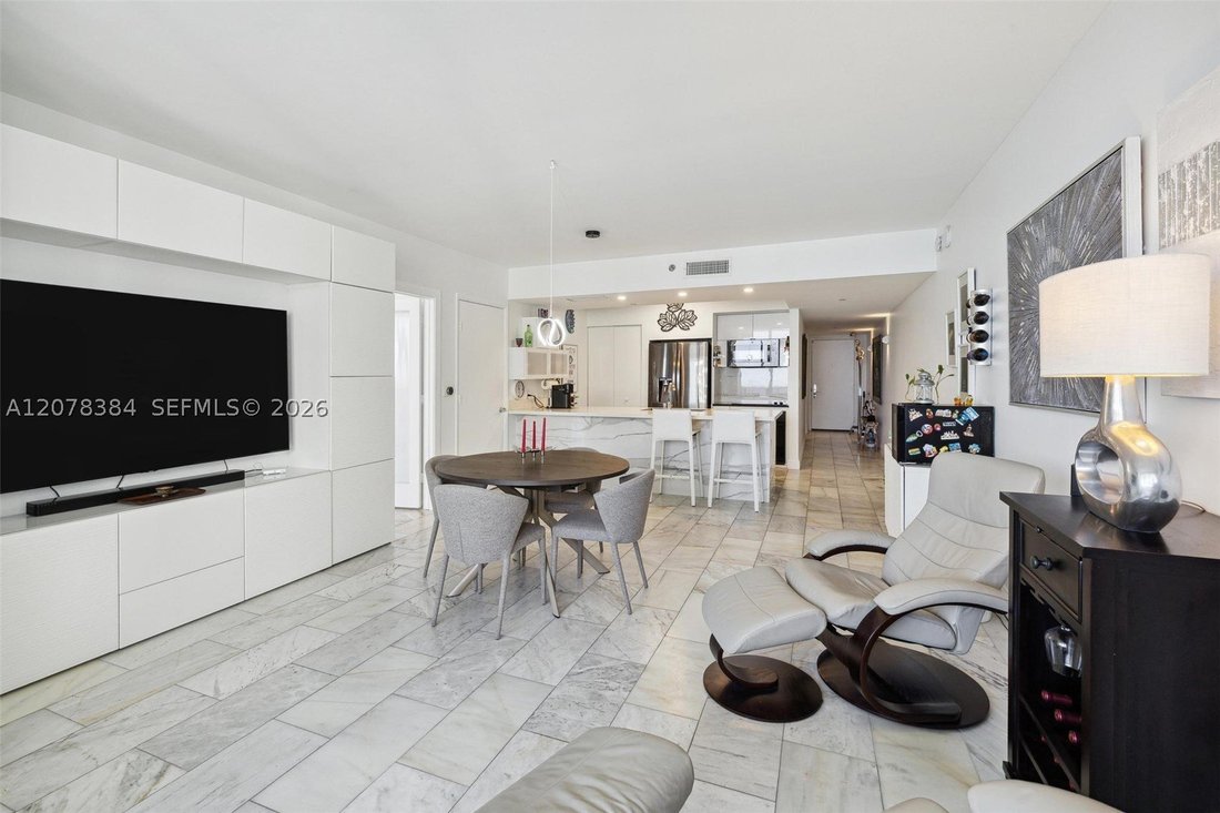 Casa en Hallandale Beach, Florida, Estados Unidos 2 - 18745956