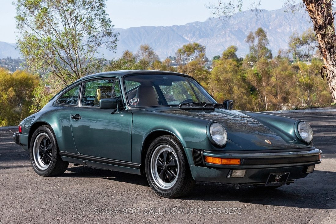 Porsche Carrera in Los Angeles, CA 1 - 18744729