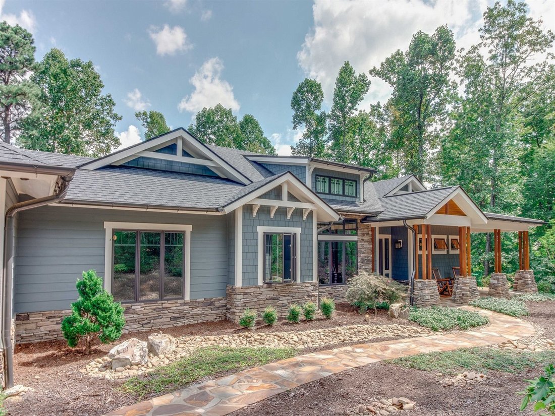 House in Laurel Park, North Carolina, United States 1 - 17732147