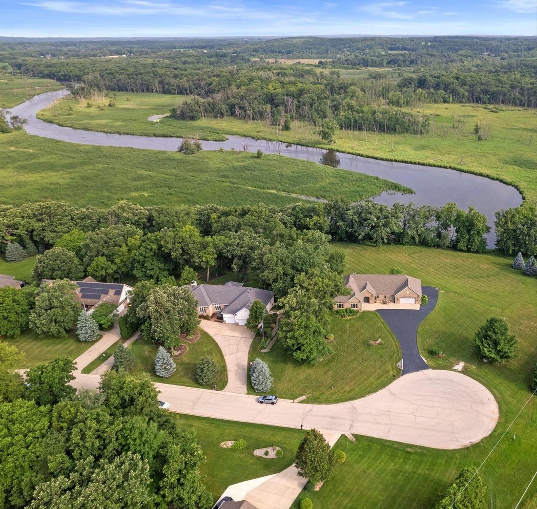 Maison à Big Bend, Wisconsin, États-Unis 2 - 18742793