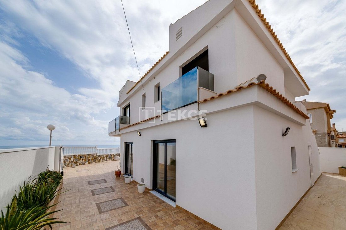 Villa in Torrevieja, Land Valencia, Spanien 5 - 18743986