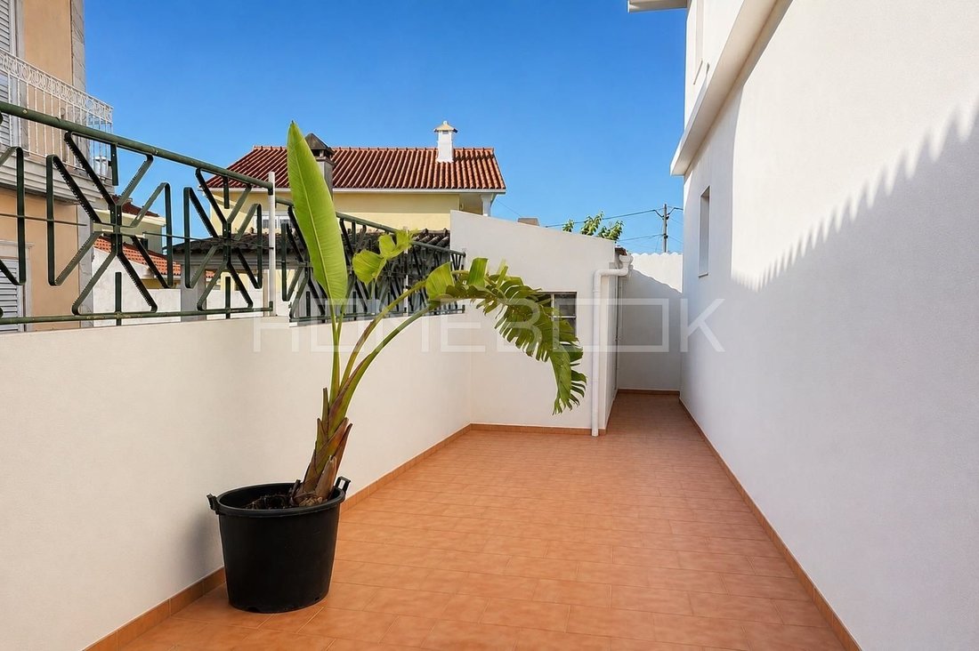 Villa à Charneca de Caparica et Sobreda, Setúbal Municipality, Portugal 4 - 18035365