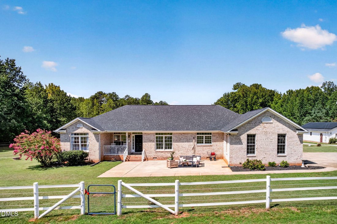 House in Mebane, North Carolina, United States 4 - 18743482