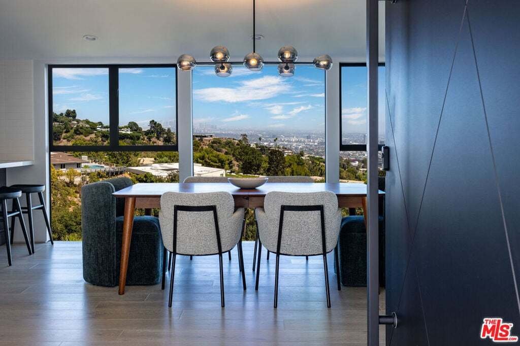 Casa a Beverly Hills, California, Stati Uniti 2 - 18742957