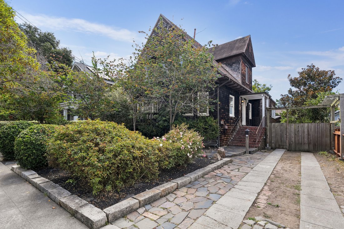 House in Alameda, California, United States 1 - 18740038