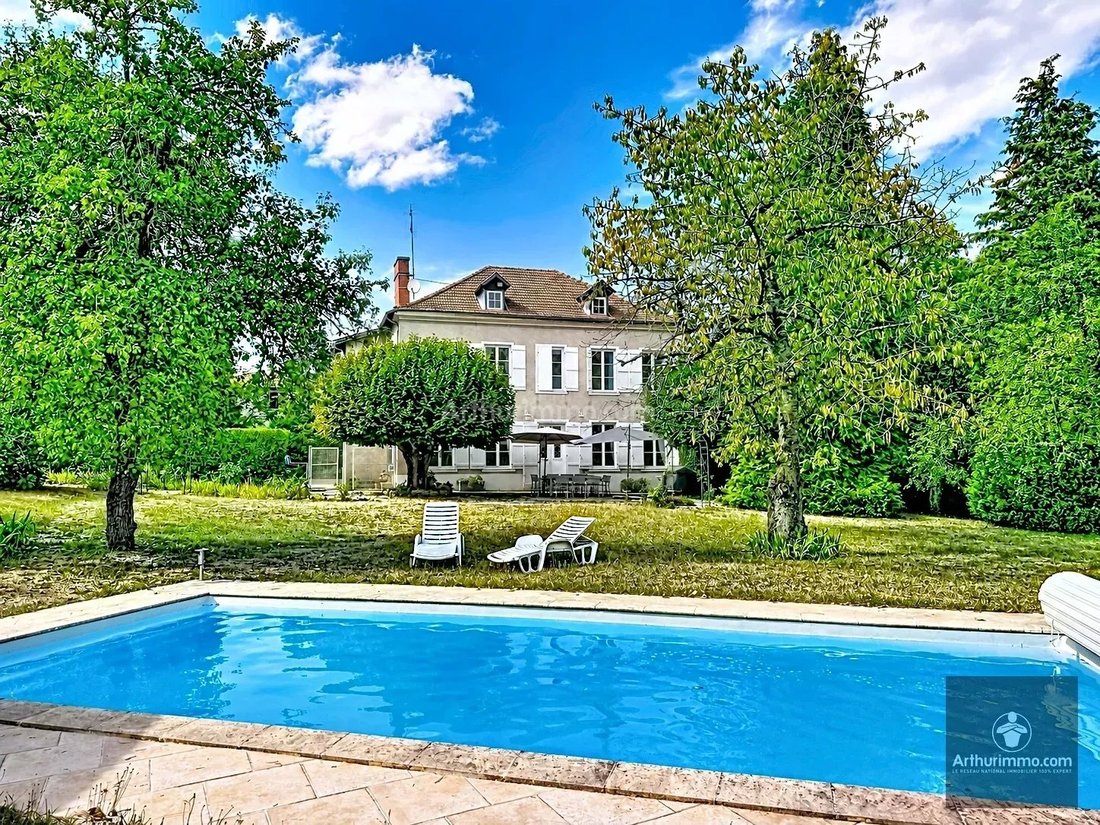 House in Renaison, Auvergne-Rhône-Alpes, France 1 - 18741619