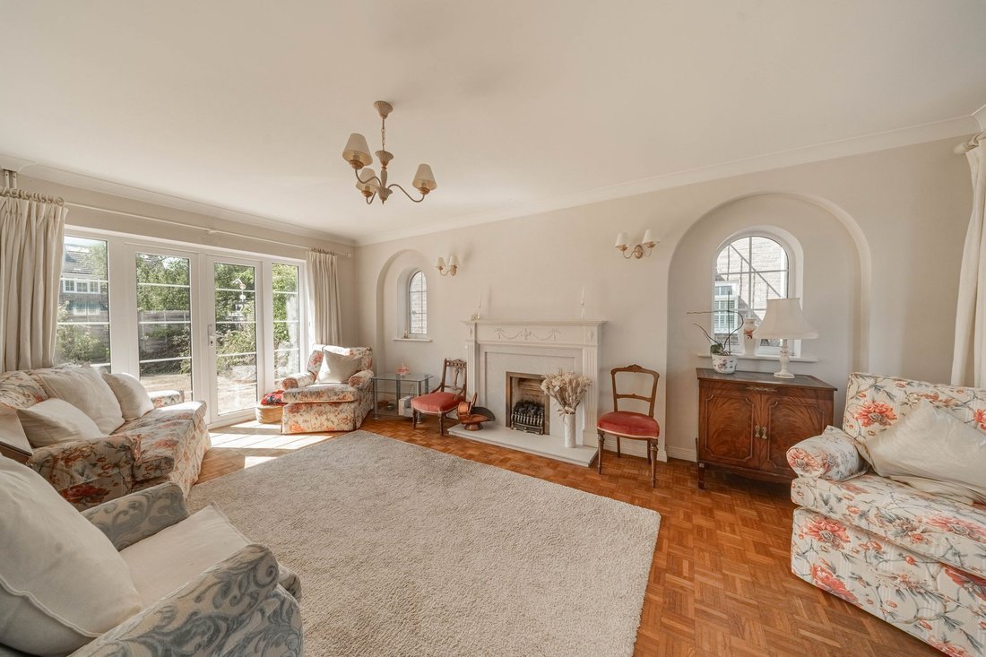 Haus in Haywards Heath, England 3 - 18741639