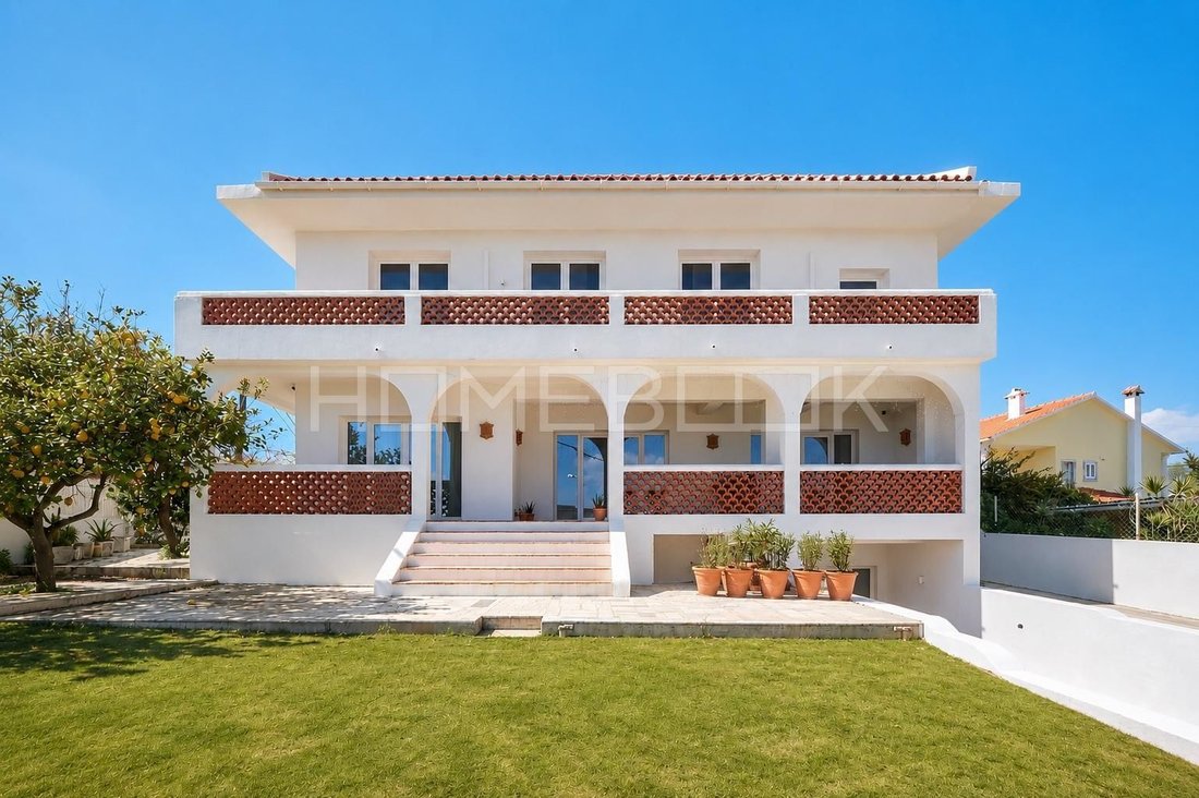 Villa à Charneca de Caparica et Sobreda, Setúbal Municipality, Portugal 1 - 18035365