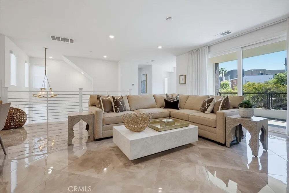 Condo in Irvine, California, United States 4 - 18744157