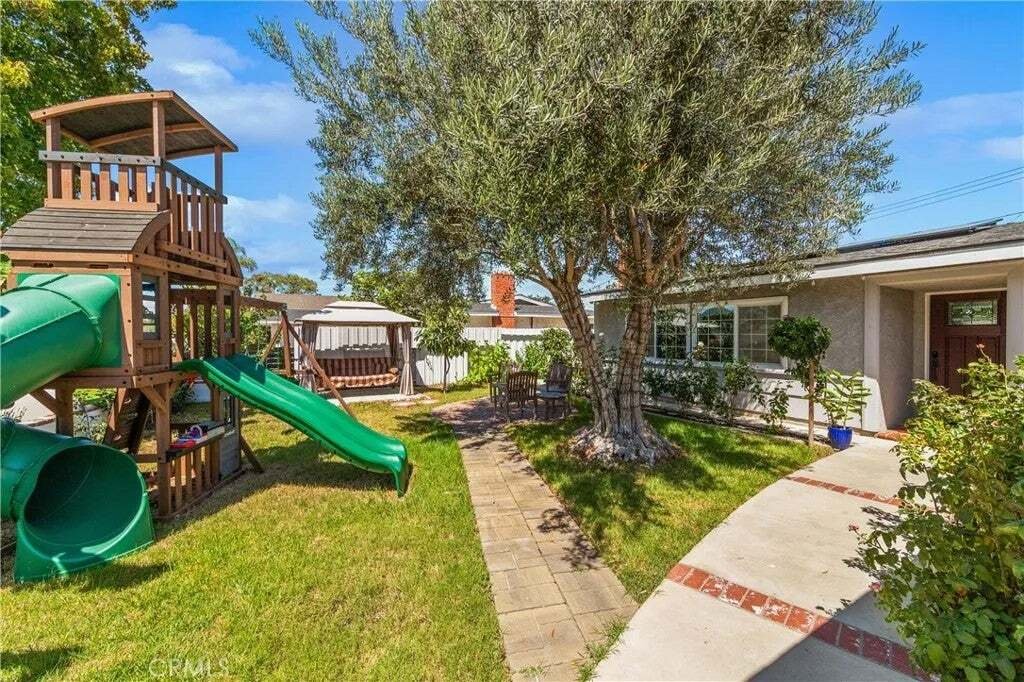 Casa en Costa Mesa, California, Estados Unidos 3 - 18741032