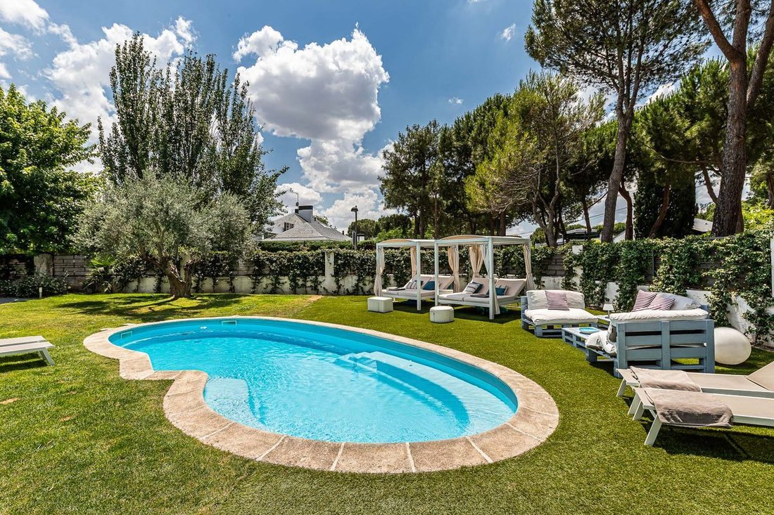 Maison à Boadilla del Monte, Communauté de Madrid, Espagne 3 - 17839755