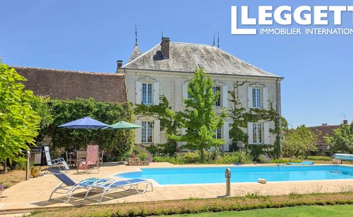 House in Flogny-la-Chapelle, Bourgogne – Franche-Comté, France 1