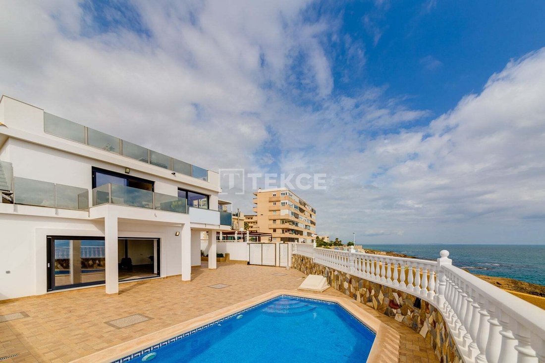 Villa in Torrevieja, Land Valencia, Spanien 1 - 18743986