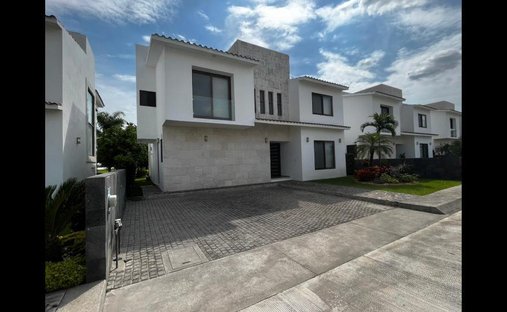 Villa en Fraccionamiento Club de Golf Paraíso, Morelos, México 1