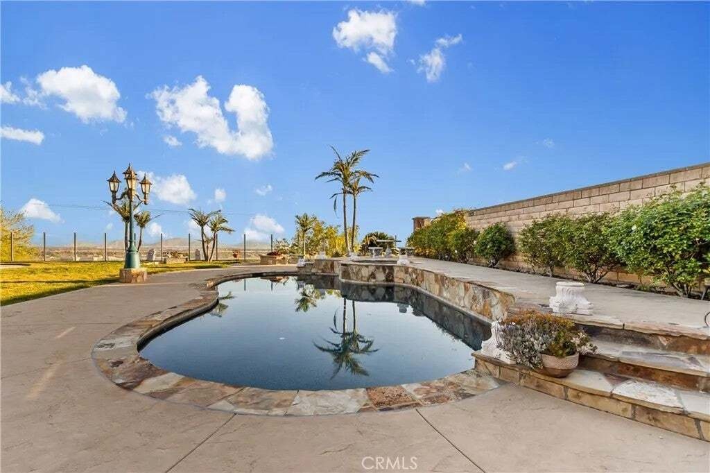 House in Rancho Cucamonga, California, United States 5 - 18744146