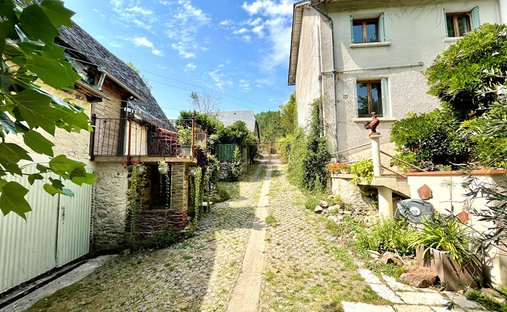 Villa en Beaulieu-sur-Dordogne, Nueva Aquitania, Francia 1
