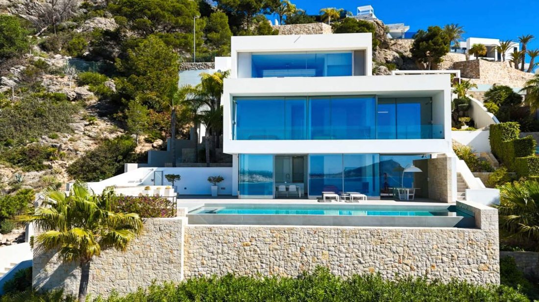 Villa in Calp / Calpe, Valencian Community, Spain 1 - 13087579