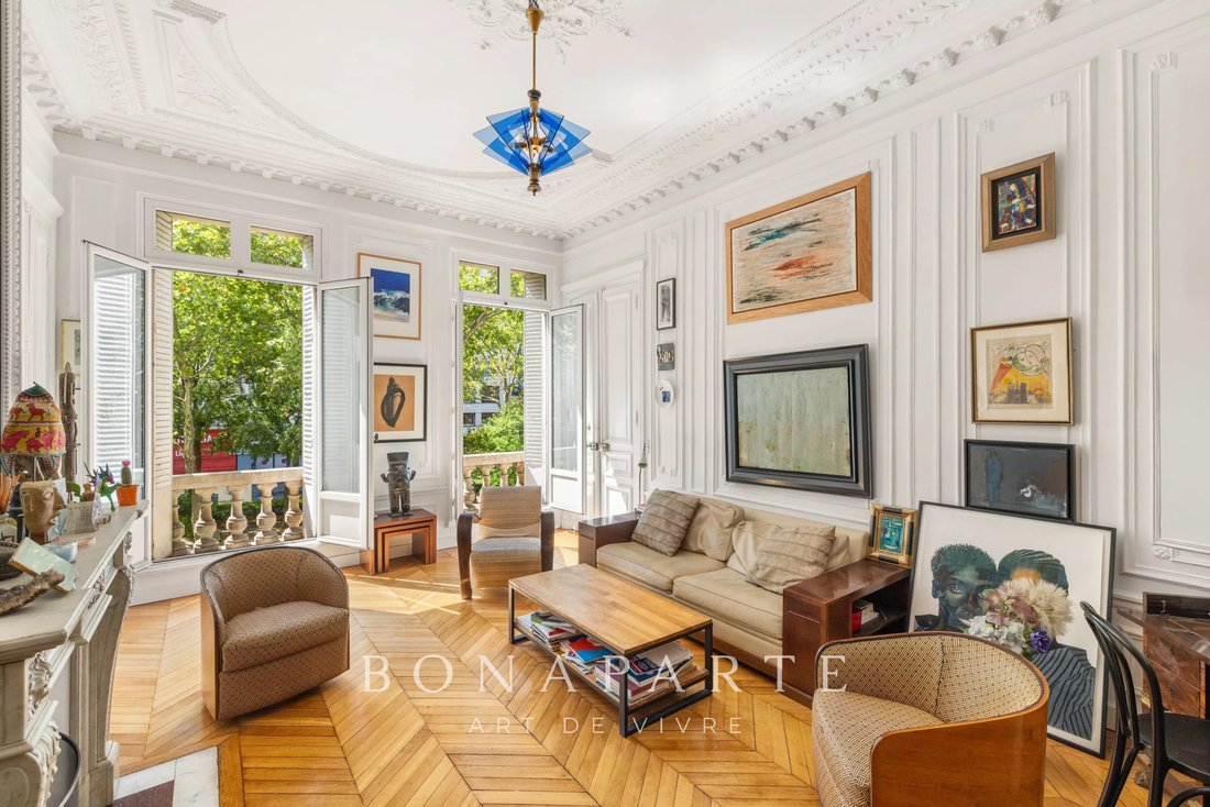Apartment in Clichy-Trinité, Paris 9e Arrondissement, Paris 4 - 18745125