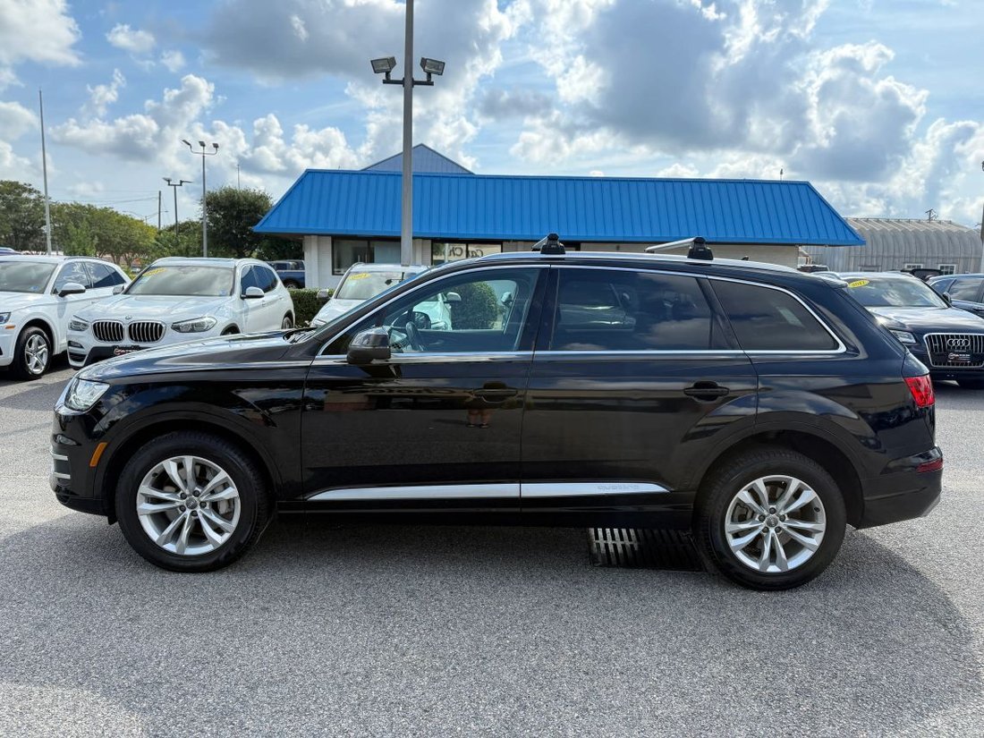 Suv in Virginia Beach, VA, United States 3 - 18745517