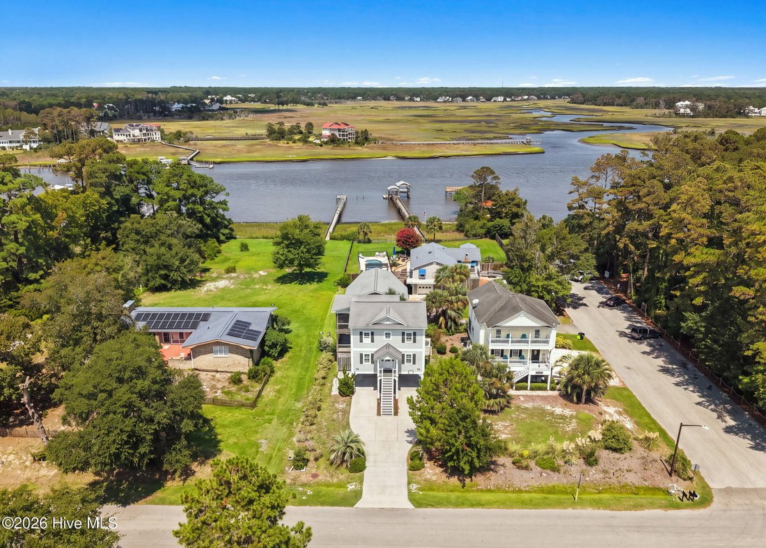 Casa en Oak Island, Carolina del Norte, Estados Unidos 3 - 18744023