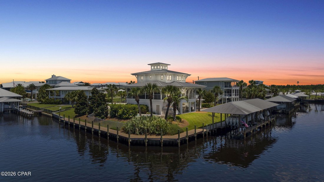 House in Port St. Joe, Florida, United States 1 - 18740685