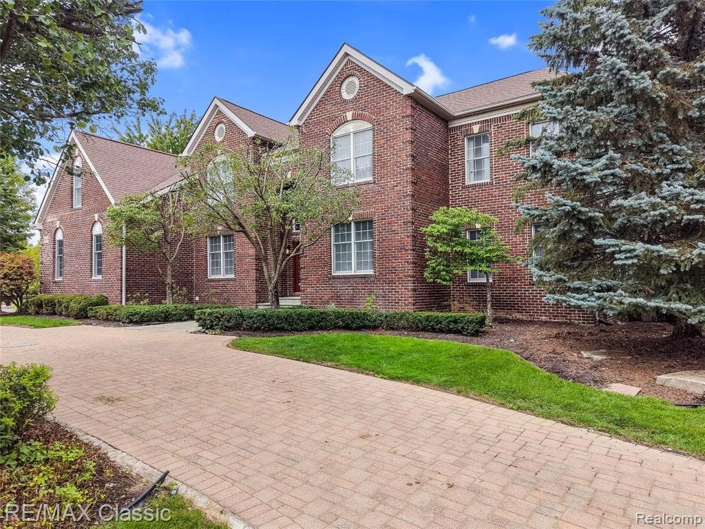 House in Novi, Michigan, United States 1 - 18743157