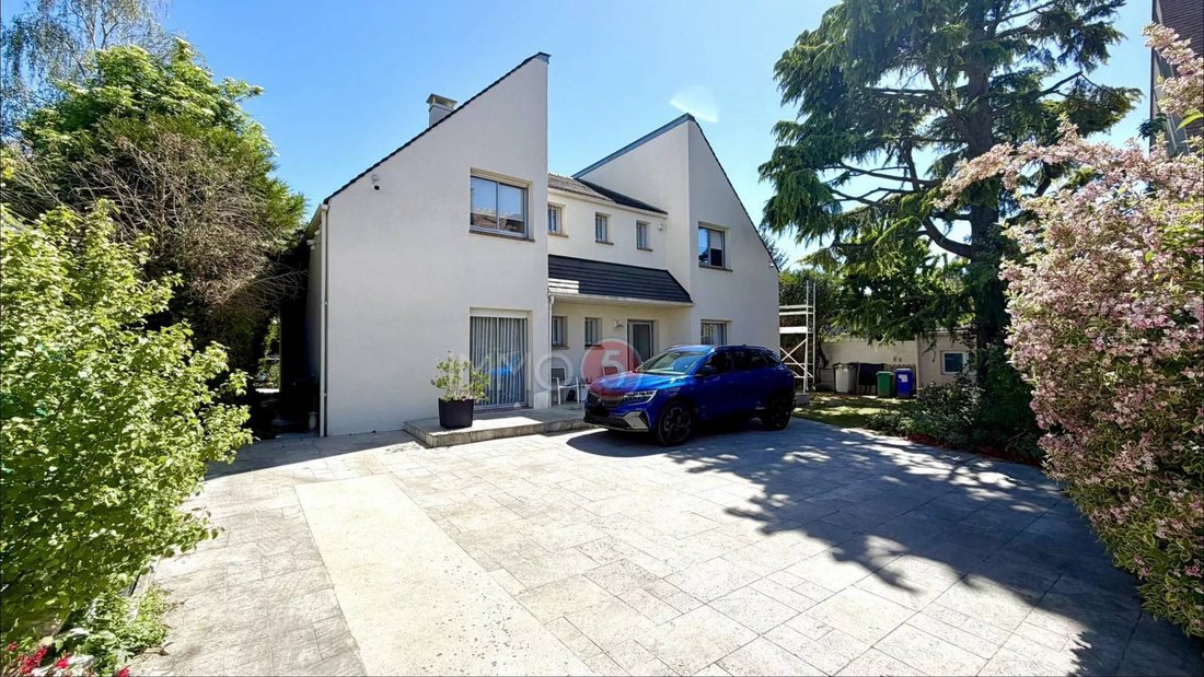 Haus in Thiers, Le Raincy, Frankreich 1 - 17817309