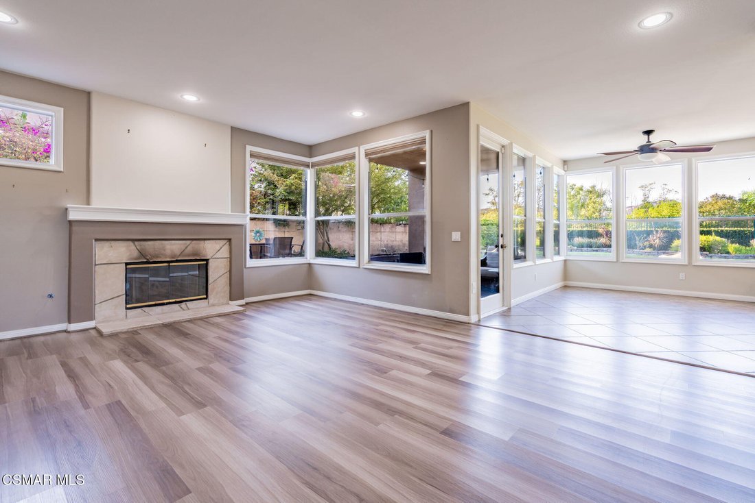 Casa en Simi Valley, California, Estados Unidos 4 - 18730147