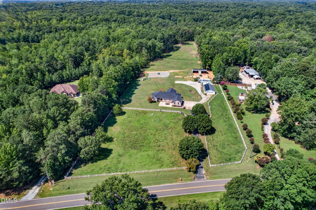 House in Mebane, North Carolina, United States 1 - 18743482