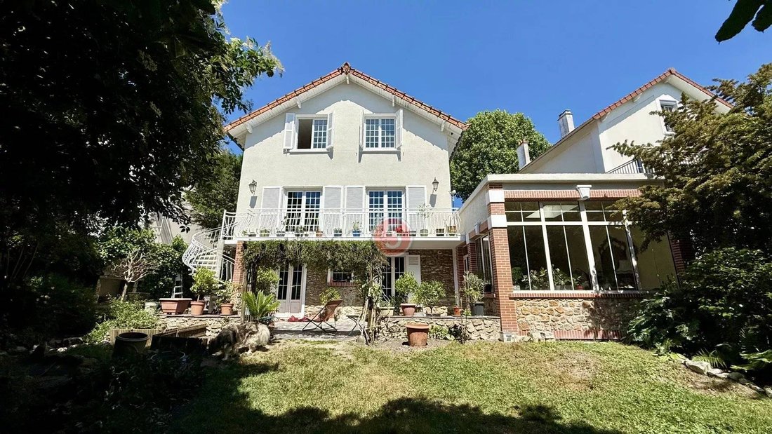 Haus in Thiers, Le Raincy, Frankreich 1 - 16409154