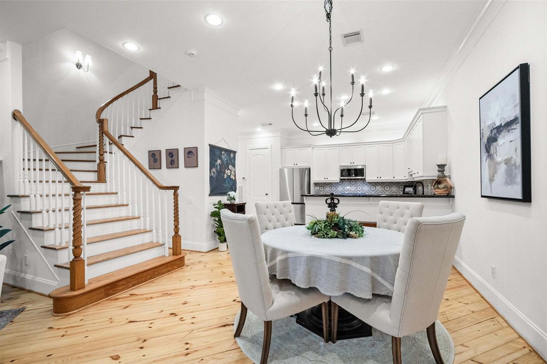 Townhouse in Houston, Texas, United States 5 - 18740074