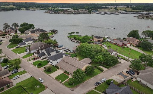 House in Montgomery, Texas, United States 1