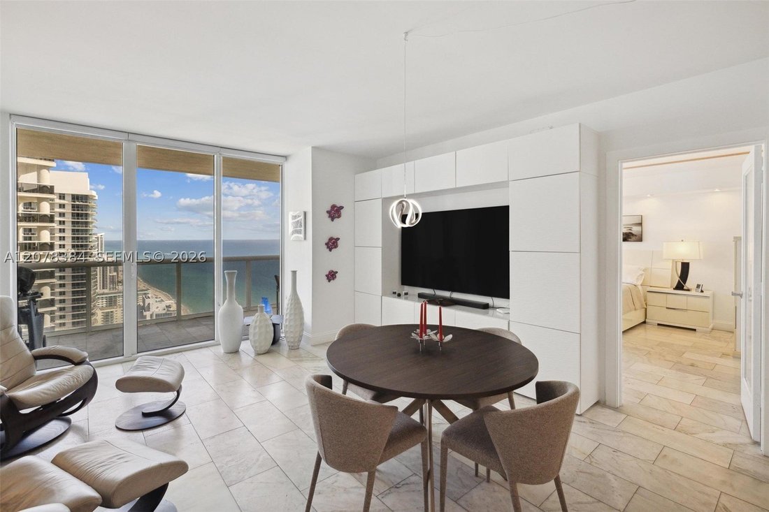 Casa en Hallandale Beach, Florida, Estados Unidos 3 - 18745956