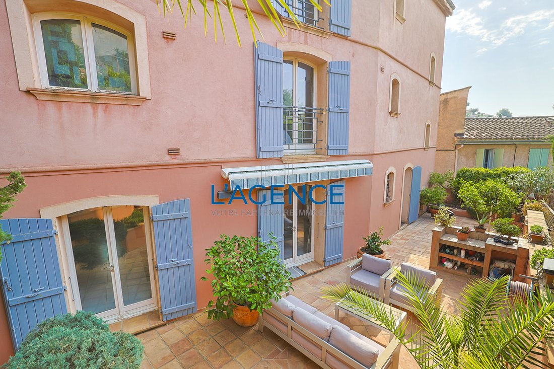 Haus in Hyères, Provence-Alpes-Côte d'Azur, Frankreich 3 - 18741715