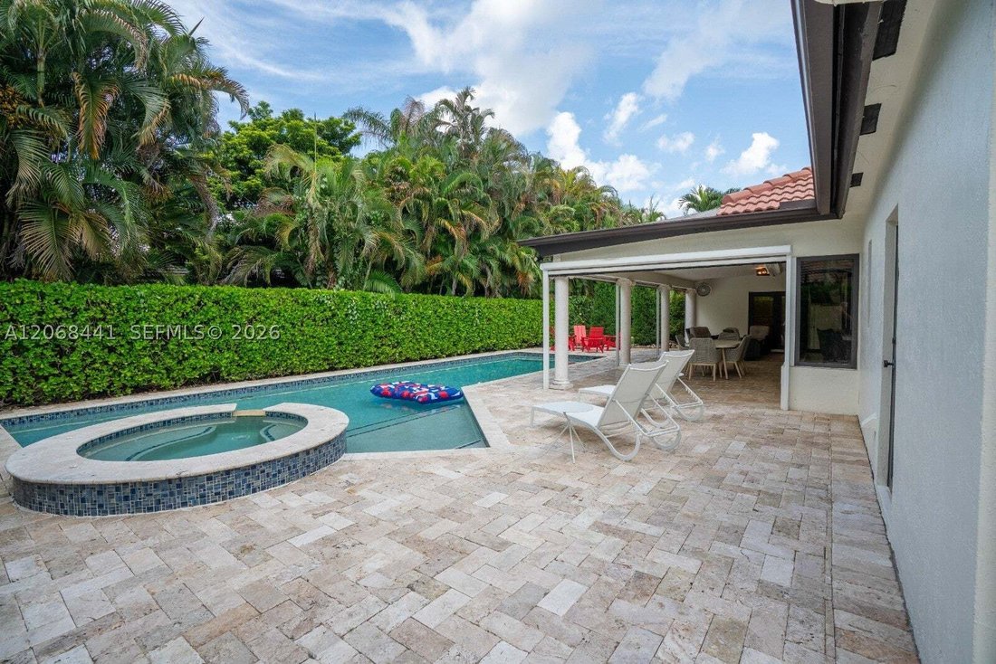 House in Hialeah, Florida, United States 3 - 18719390