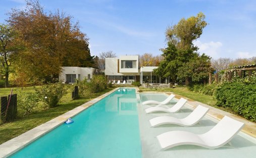 House in Open Door, Buenos Aires Province, Argentina 1