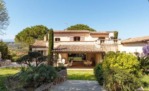 Villa à Vallée Verte-Issarts-Vignasses, Biot, France 1