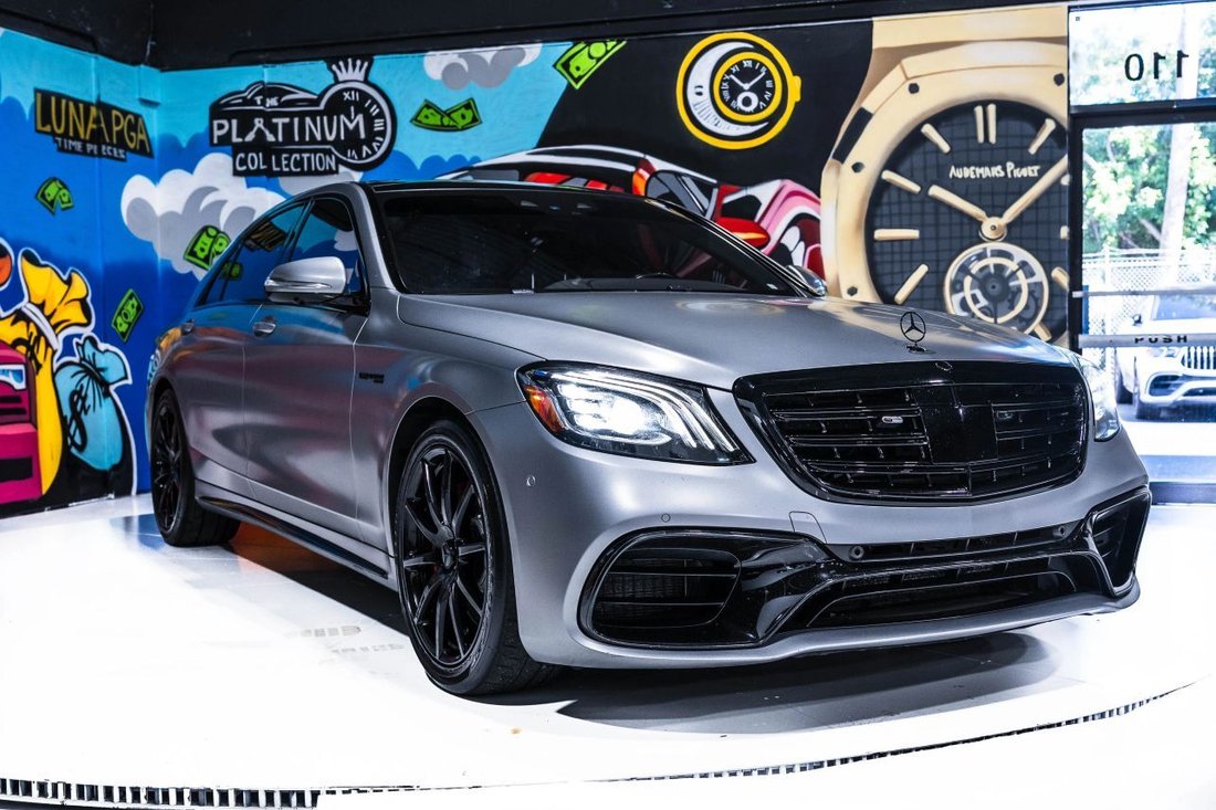 Sedan in Boynton Beach, FL, United States 2 - 16666924