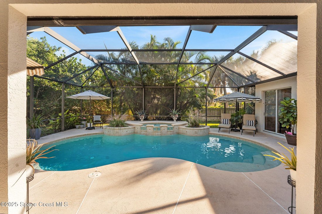 Maison à Merritt Island, Floride, États-Unis 2 - 18742633