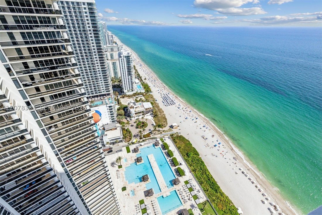 Casa en Hallandale Beach, Florida, Estados Unidos 1 - 18745956