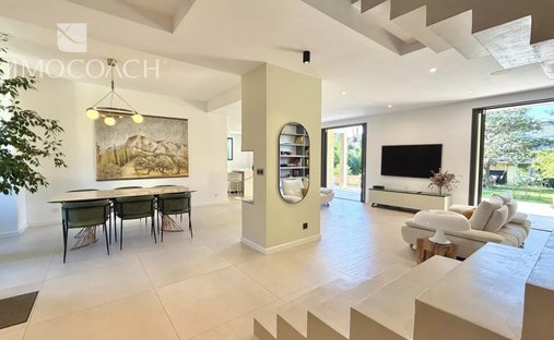 Haus in Hyères, Provence-Alpes-Côte d'Azur, Frankreich 1