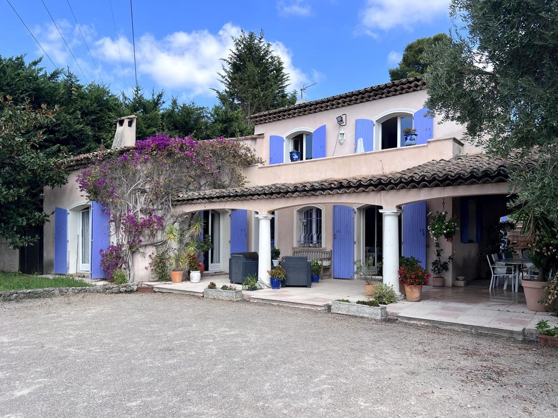 Haus in Mougins, Provence-Alpes-Côte d'Azur, Frankreich 1 - 18746117