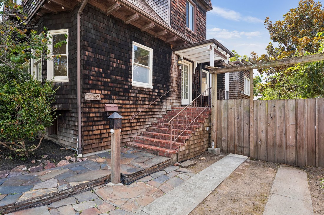 House in Alameda, California, United States 3 - 18740038