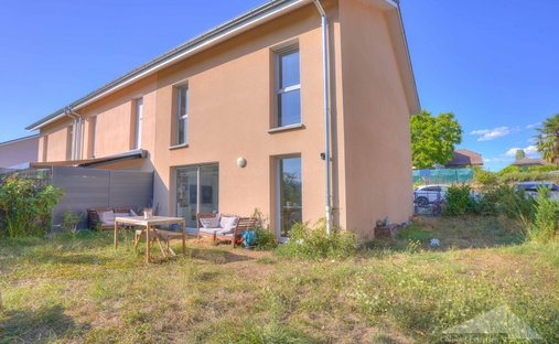 Casa en Pougny, Auvernia-Ródano-Alpes, Francia 1