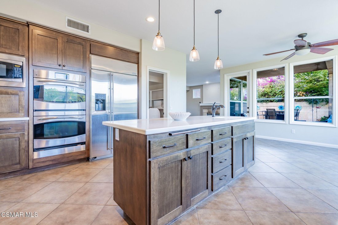 Casa en Simi Valley, California, Estados Unidos 3 - 18730147