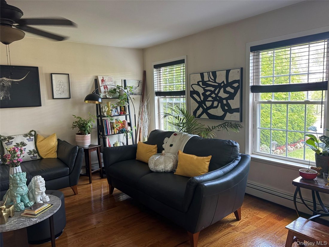 Andere in New Hyde Park, New York, Vereinigte Staaten 5 - 18743062