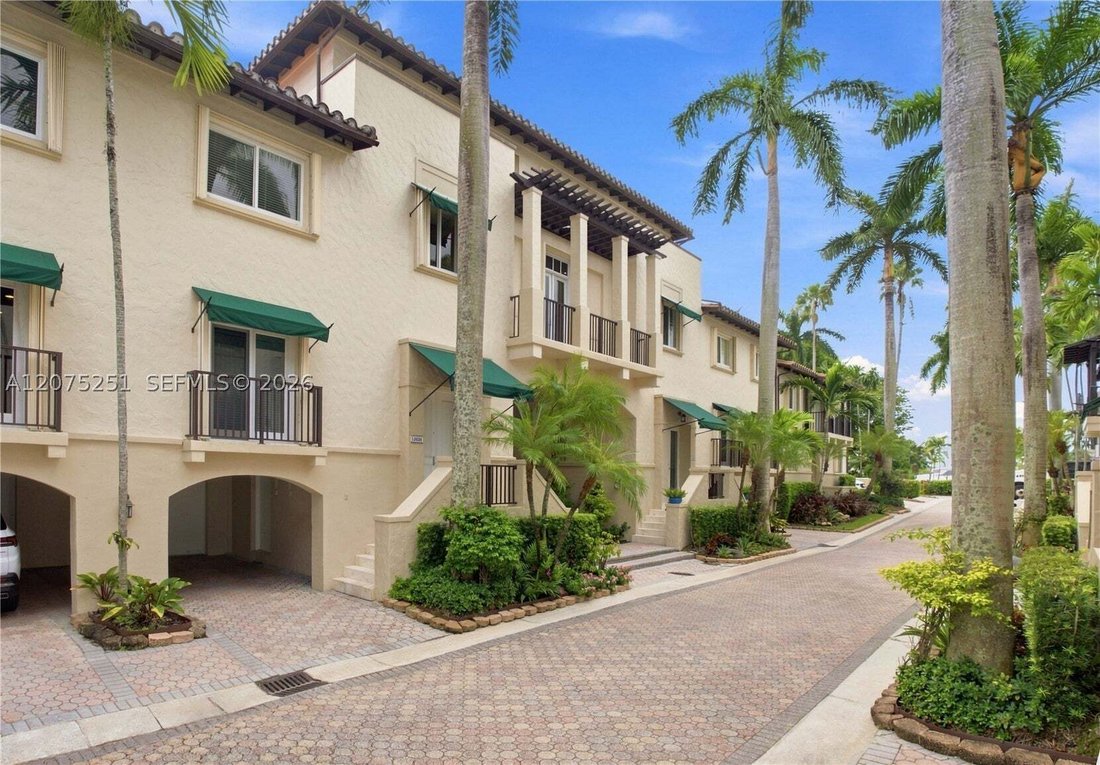 Residenza a Coral Gables, Florida, Stati Uniti 4 - 18743355