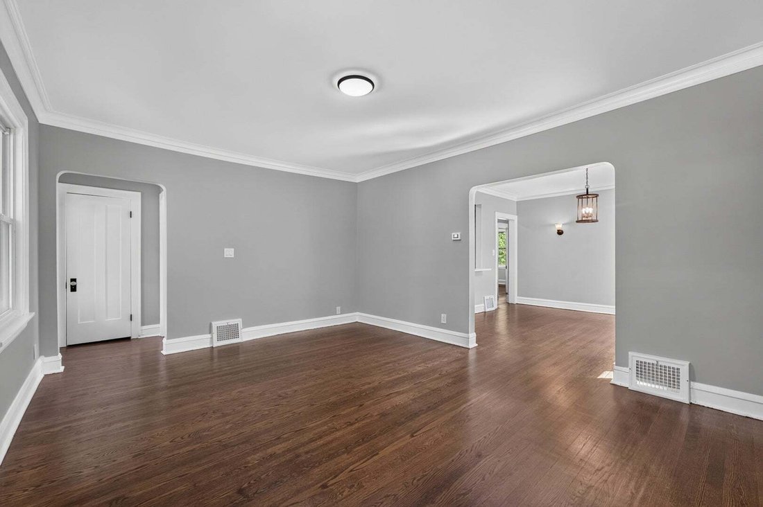 House in Villa Park, Illinois, United States 4 - 18744316