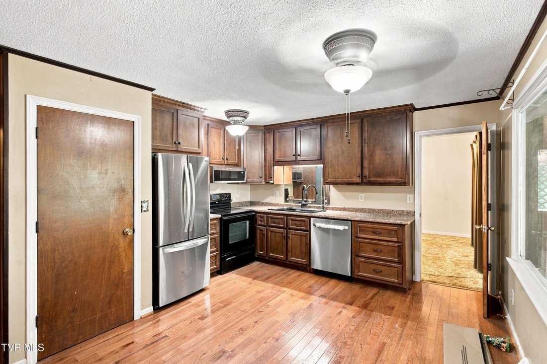 House in Piney Flats, Sullivan County, United States 2 - 18742582